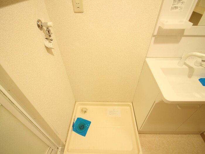 物件内観写真14　(洗濯機置場)