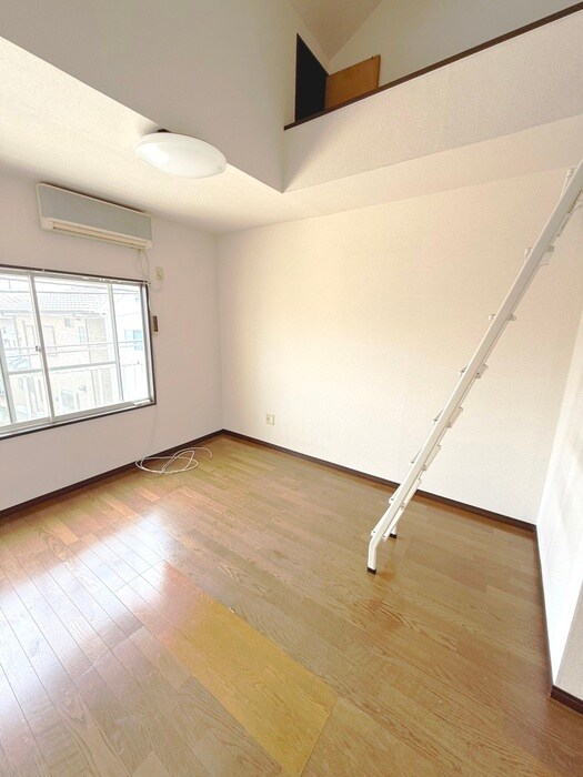 物件内観写真8　(居室)