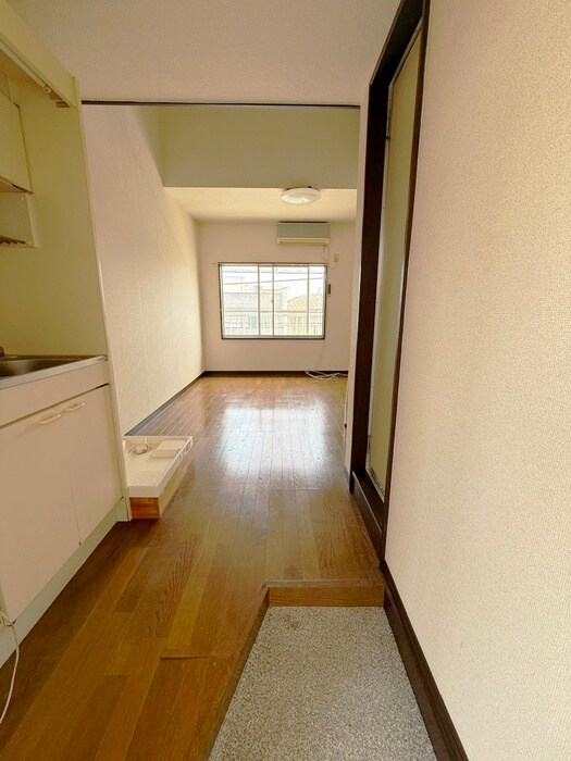 物件内観写真19　(玄関)