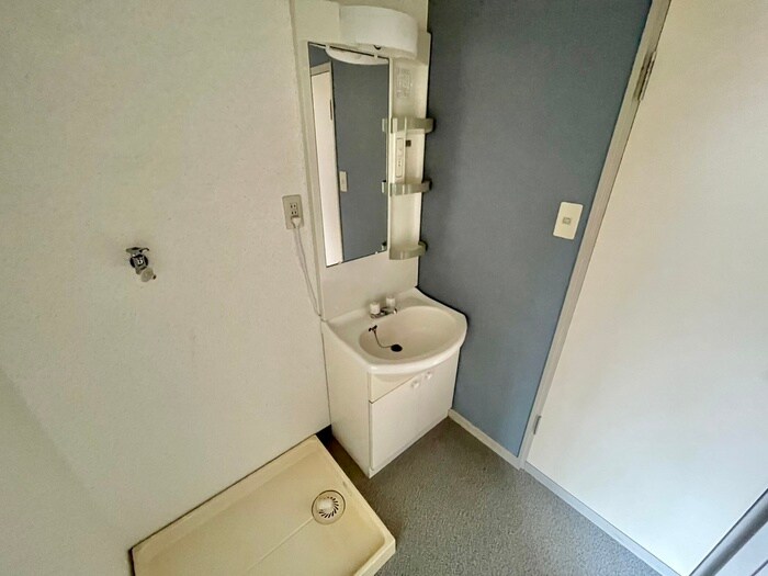 物件内観写真9　(洗面)