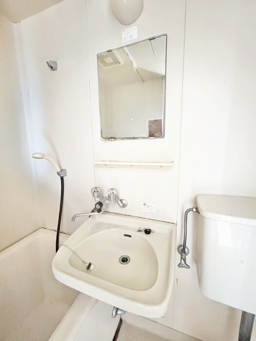 物件内観写真16　(洗面)