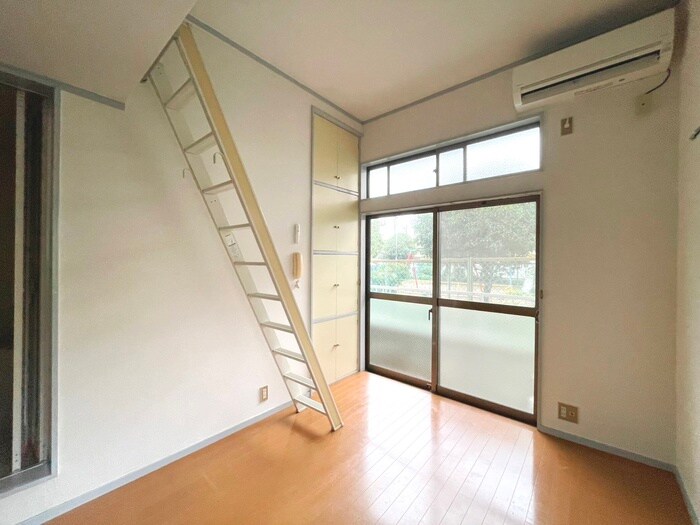 物件内観写真8　(居室)