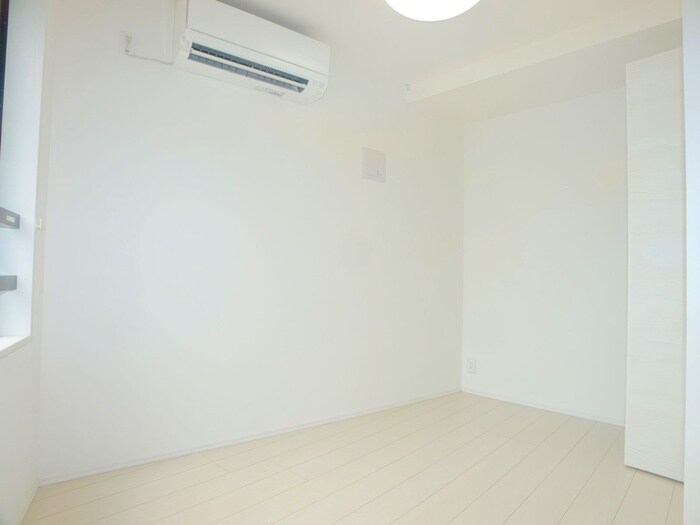 物件内観写真10　(居室)