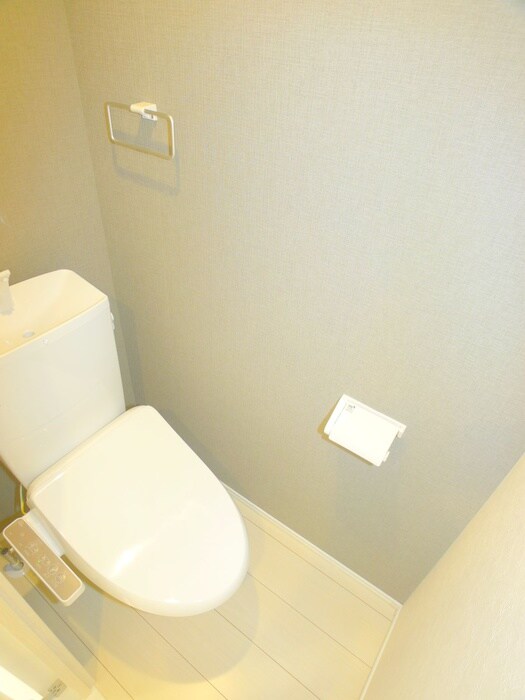 物件内観写真15　(トイレ)