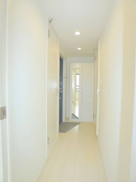 物件内観写真15　(廊下)