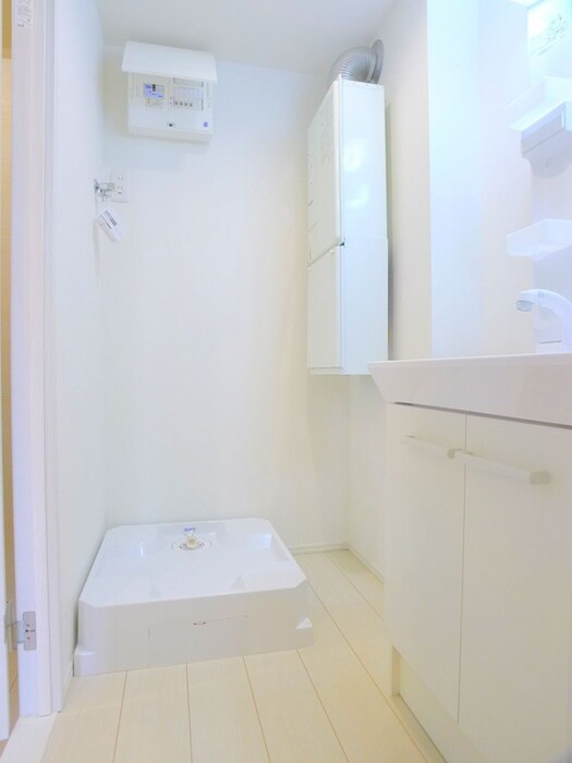 物件内観写真20　(洗濯機置場)