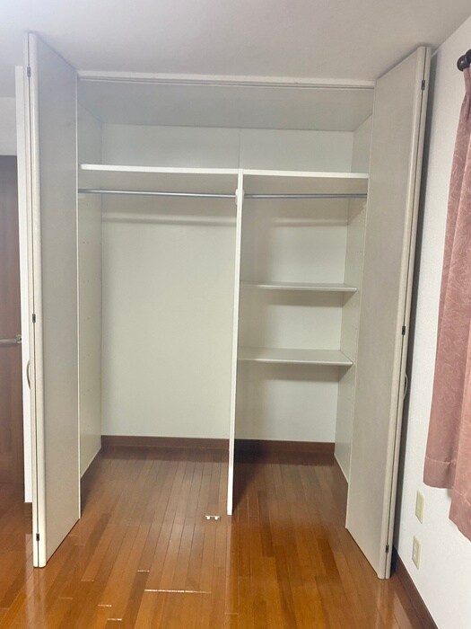 物件内観写真13　(収納)