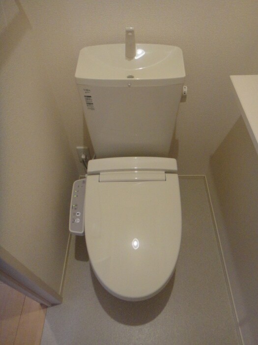 物件内観写真6　(トイレ)