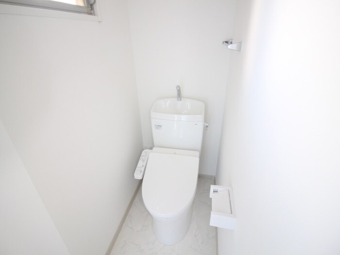 物件内観写真11　(トイレ)