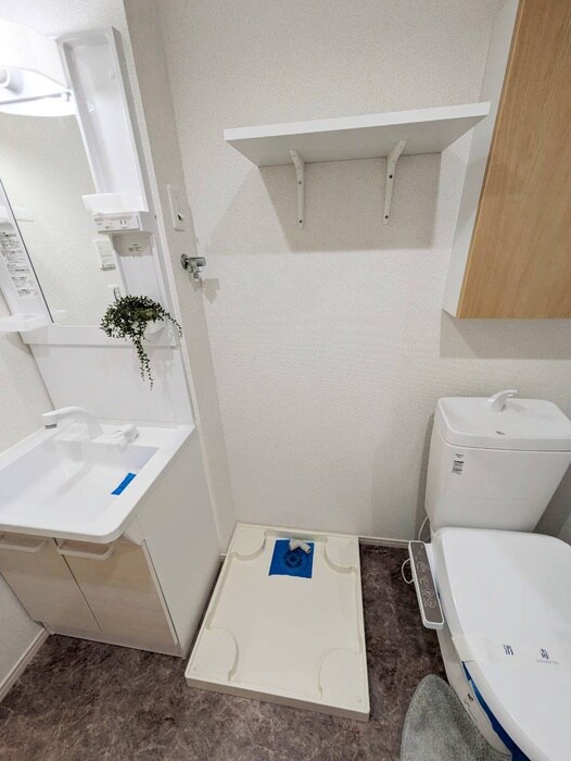 物件内観写真13　(洗濯機置場)