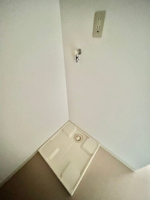 物件内観写真12　(洗濯機置場)