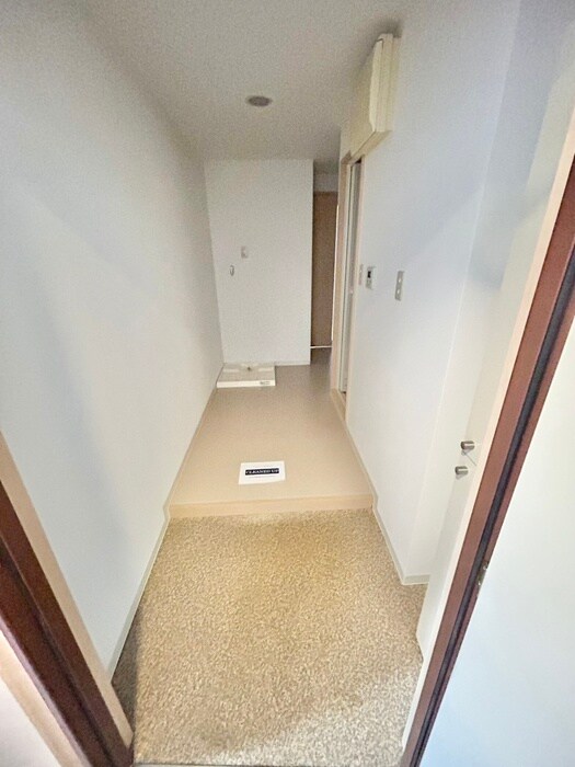 物件内観写真15　(玄関)