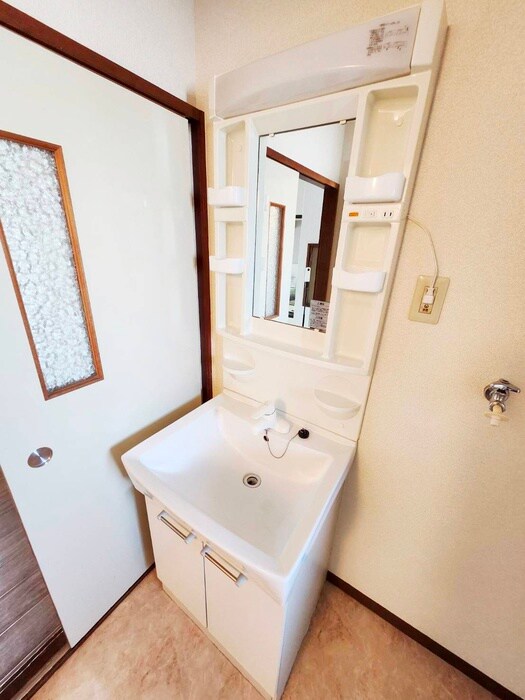 物件内観写真12　(洗面)