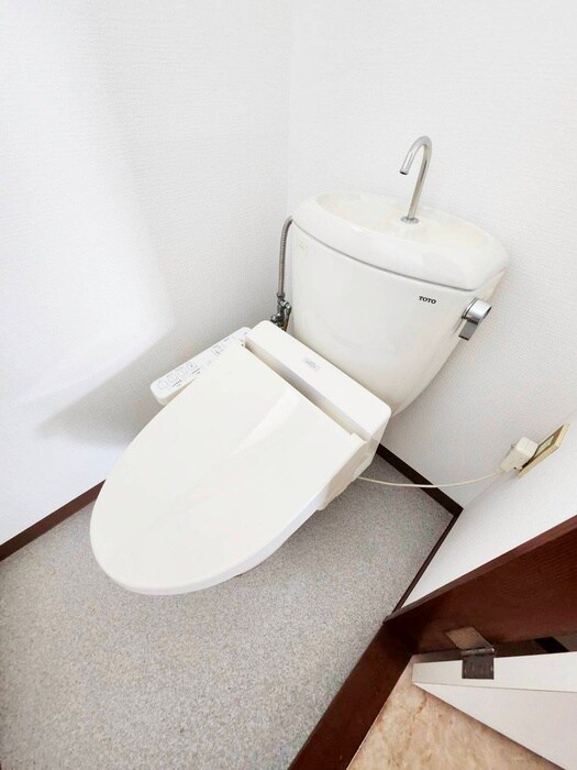 物件内観写真14　(トイレ)