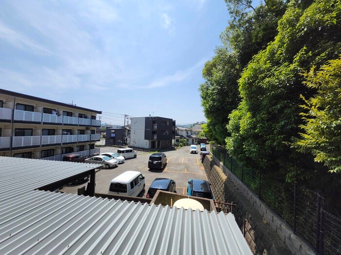 物件内観写真22　(室内からの展望)