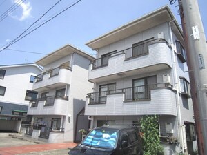 メゾンリベ－ル外観写真