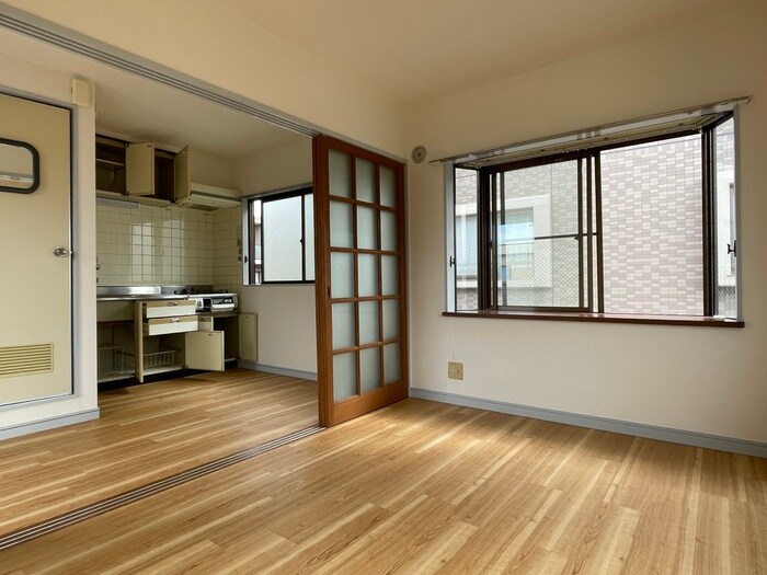 物件内観写真10　(居室)