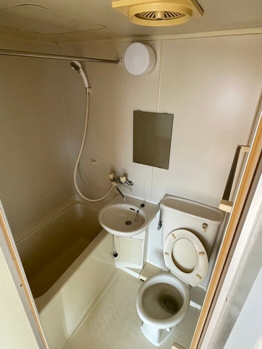 物件内観写真12　(バス／シャワールーム等)