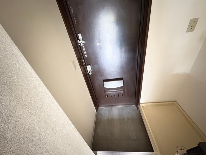 物件内観写真14　(玄関)