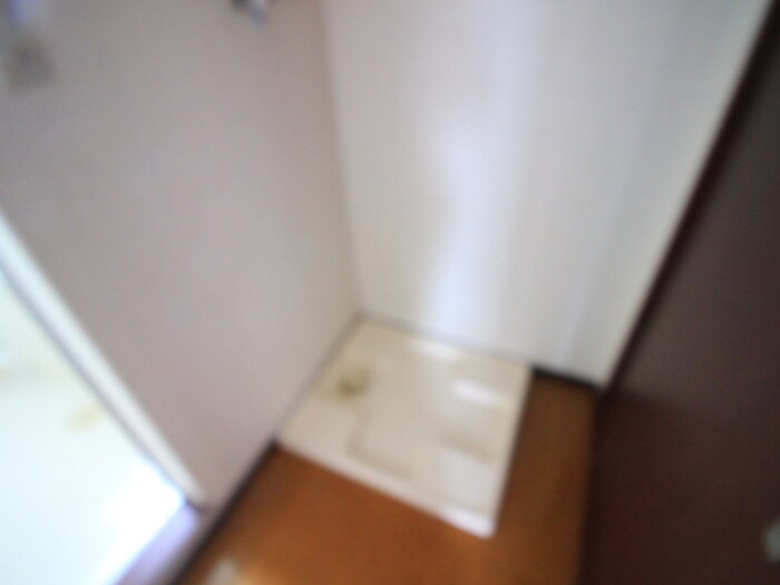 物件内観写真13　(洗濯機置場)