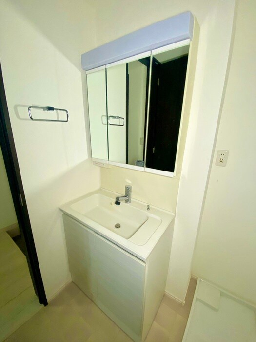 物件内観写真10　(洗面)