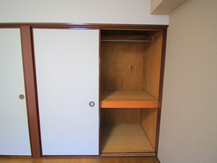 物件内観写真11　(収納)