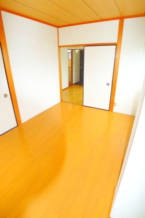 物件内観写真7　(居室)