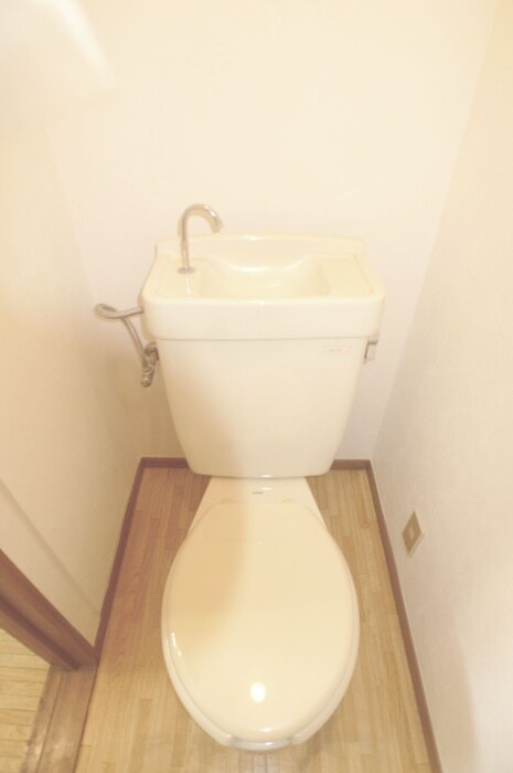 物件内観写真14　(トイレ)