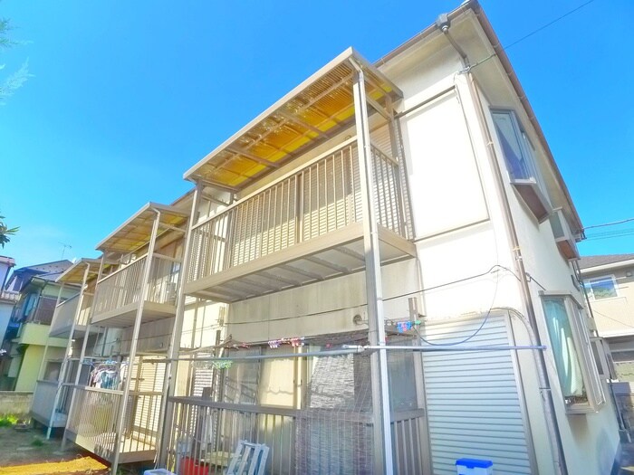 メゾン・ヴェルツの物件外観写真