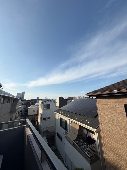 物件内観写真16　(室内からの展望)