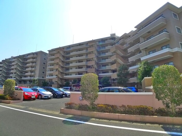 物件外観写真4　(駐車場)