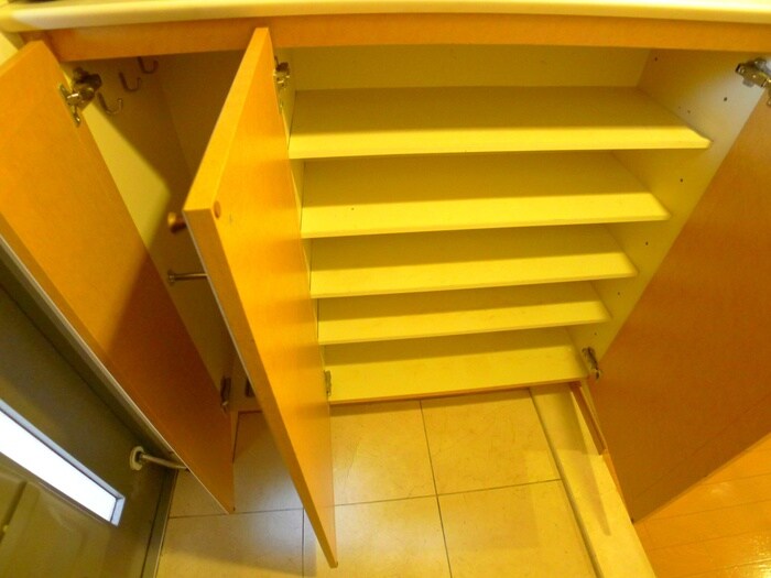 物件内観写真18　(玄関)