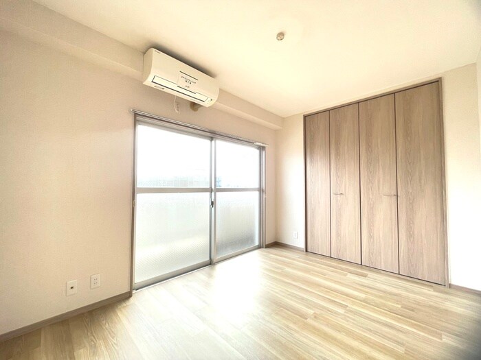 物件内観写真8　(居室)