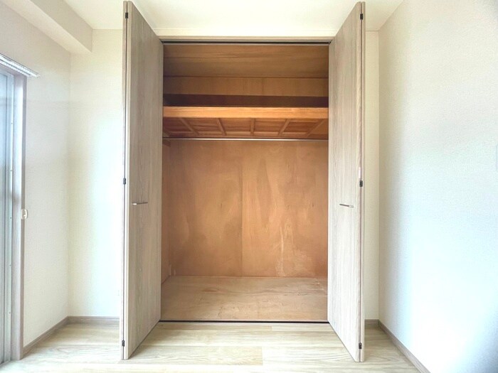 物件内観写真11　(収納)