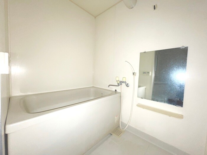 物件内観写真12　(バス／シャワールーム等)