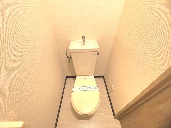 物件内観写真15　(トイレ)