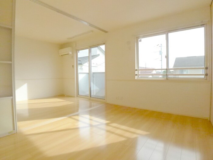 物件内観写真9　(居室)