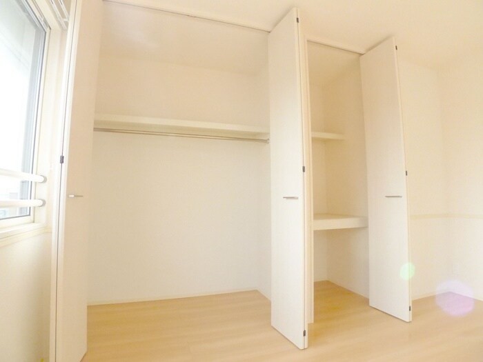 物件内観写真11　(収納)