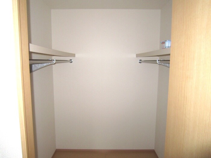 物件内観写真10　(収納)
