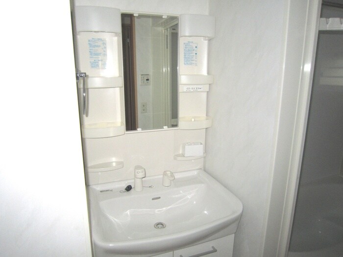 物件内観写真11　(洗面)
