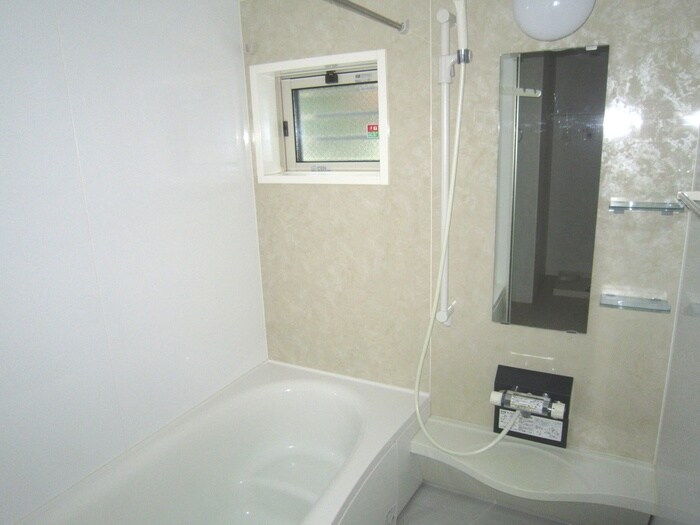 物件内観写真12　(バス／シャワールーム等)