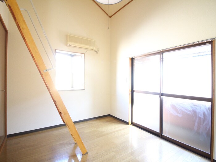 物件内観写真8　(居室)