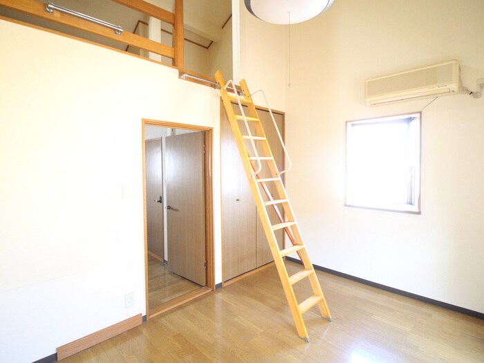 物件内観写真9　(居室)