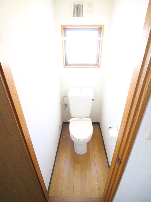 物件内観写真16　(トイレ)