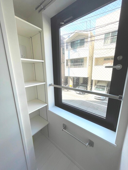 物件内観写真15　(靴箱)