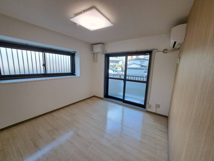 物件内観写真12　(居室)