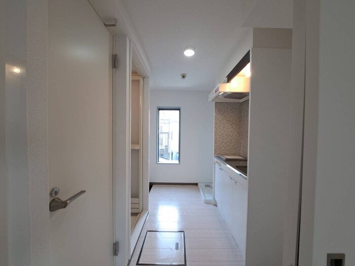 物件内観写真15　(廊下)