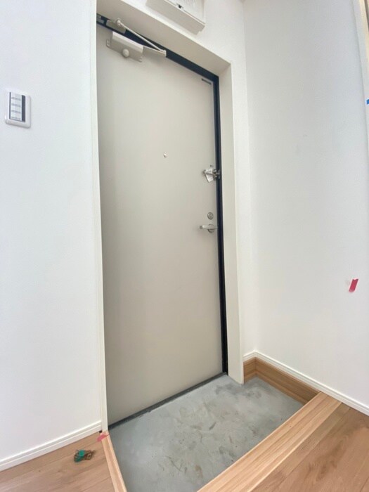 物件内観写真19　(玄関)