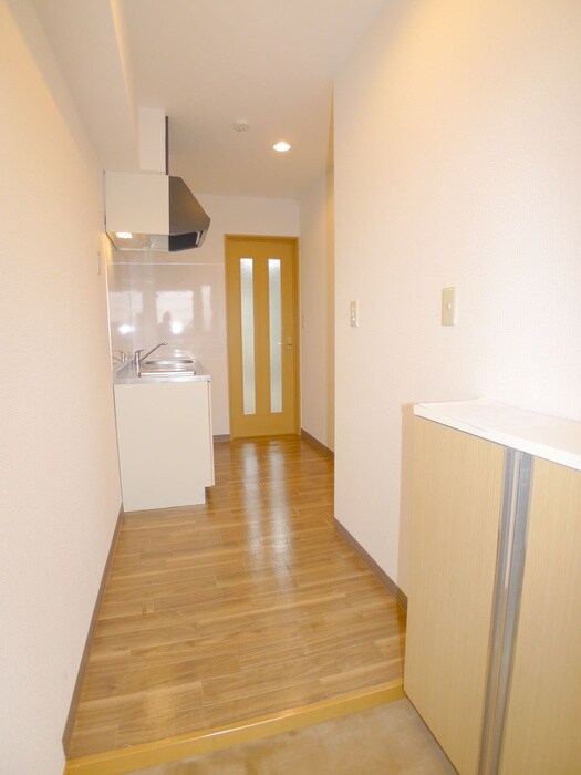 物件内観写真17　(廊下)