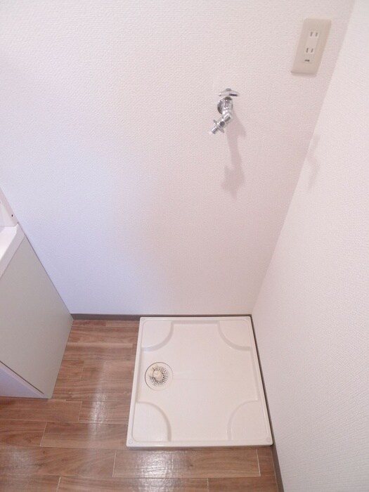 物件内観写真19　(洗濯機置場)